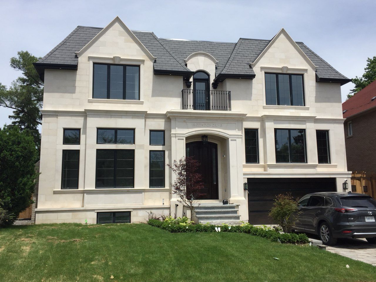 18 CITATION DRIVE — Architectural Stone Elevation